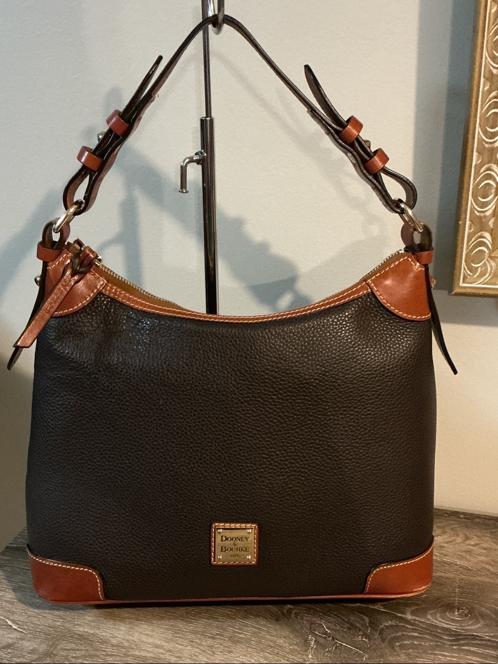 Dooney & Bourke Pebble Grain Leather Hobo Shoulder Bag Brown with Tan Trim EUC